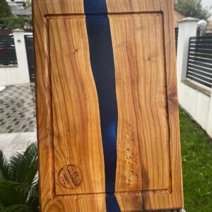 Platou de servire din lemn de cireș cu rășină albastră – 50x35 cm
