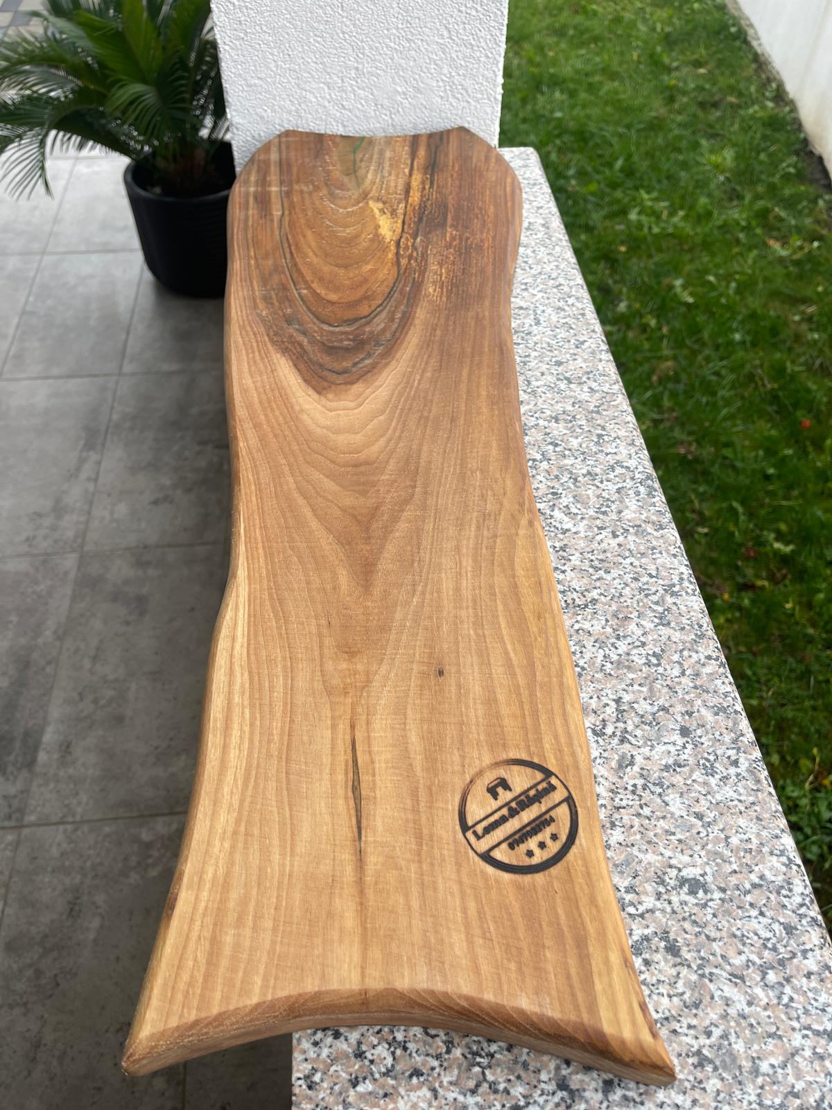 Tocator din lemn de nuc – Handmade, dimensiuni 75 x 30 cm