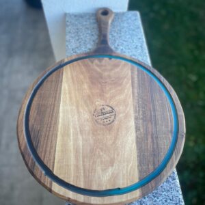 Platou rotund pentru pizza cu rășină epoxidică – design unicat