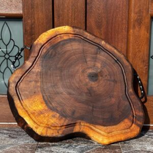 Tocător rondea de nuc cu două fețe și mânere din fier forjat