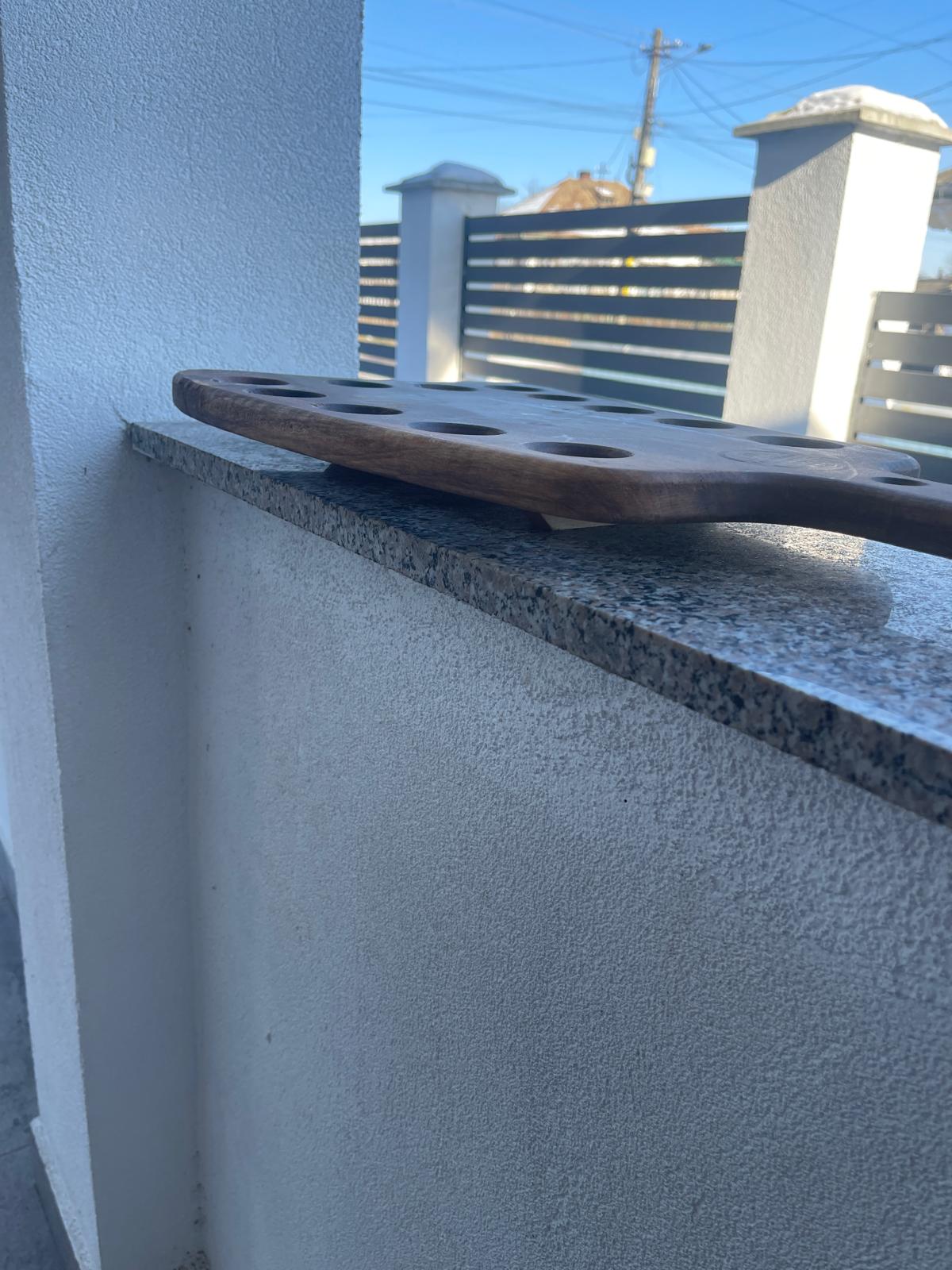 Tavă de shoturi din lemn cu 12 găuri – dimensiune 65x27 cm - imagine 4