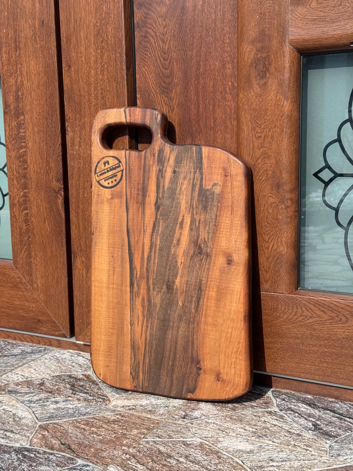 Tocător din lemn de nuc – 44x27x2 cm – Platou premium