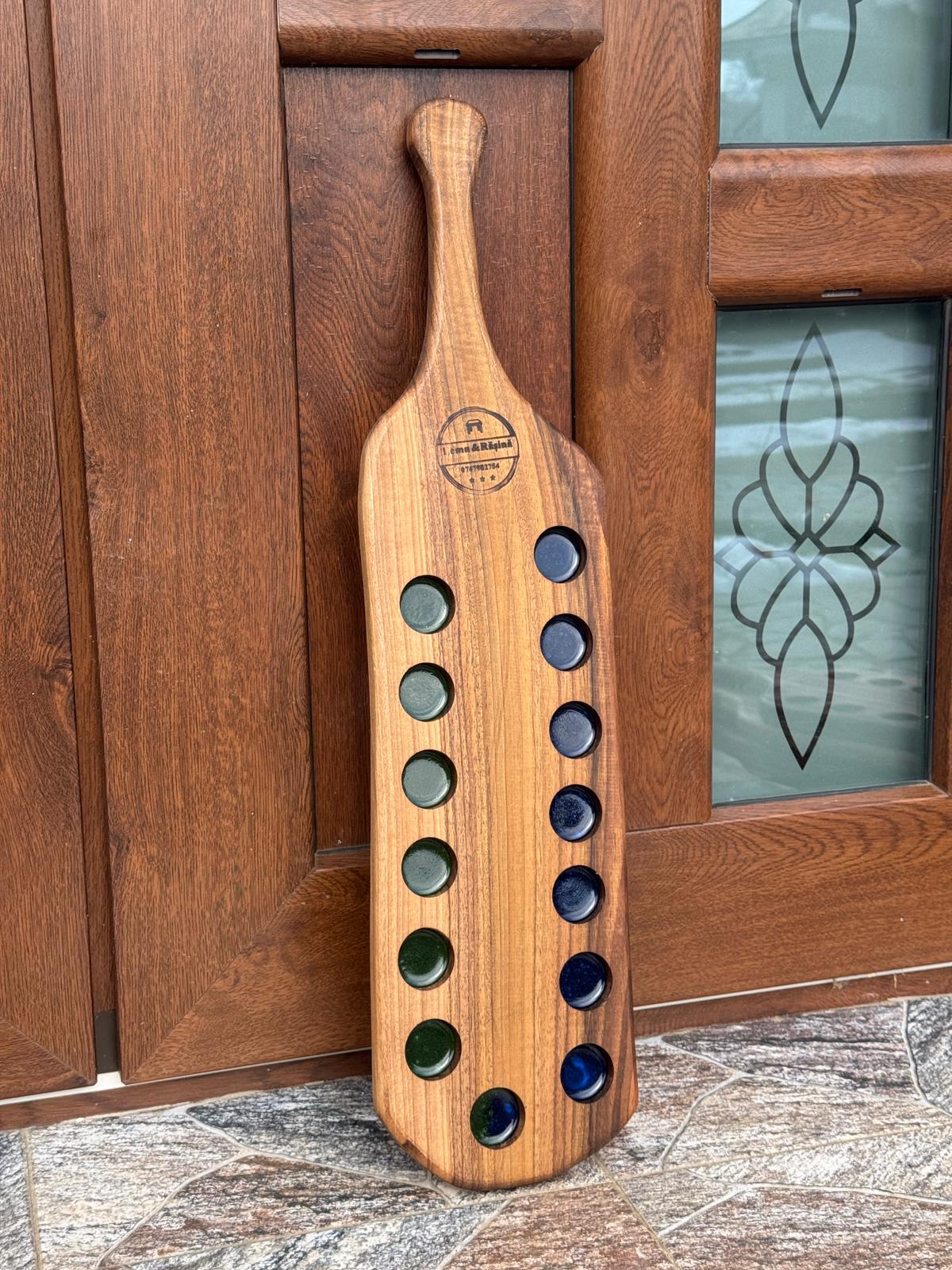 Tavă pentru shot-uri cu rășină epoxidică – 14 gauri – 64x16x2 cm - imagine 4