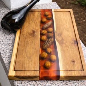 Tocător din nuc cu rășină epoxidică și inserții naturale – 50x35 cm – unicat