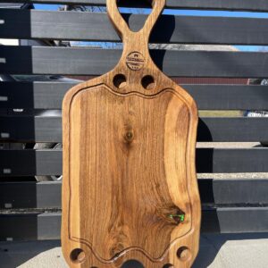 Platou premium din lemn de nuc cu 6 găuri pentru shot-uri și canal de scurgere – 85x35x4 cm | Produs artizanal unicat