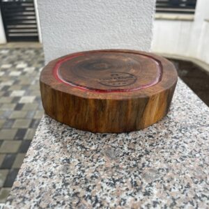 🥩 **Rondea din Lemn de Nuc pentru Burger & Steak – 23x20x5 cm**