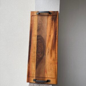 Platou Premium din Lemn Masiv de Nuc și Cireș cu Mânere Metalice – 80x32x3 cm