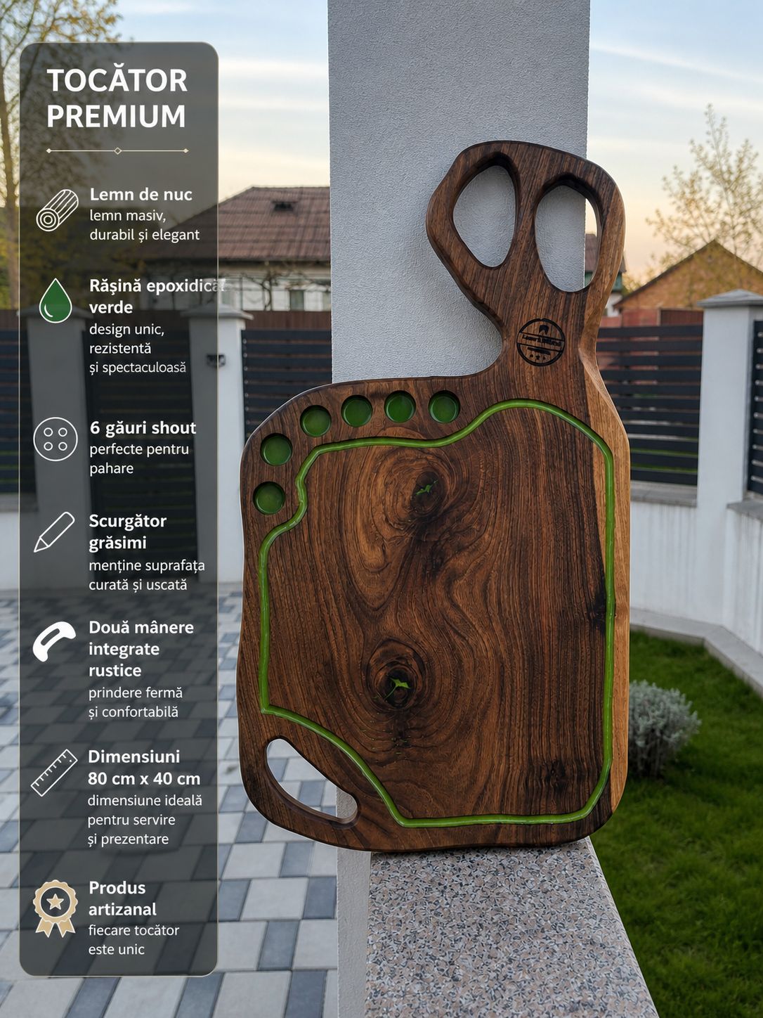 Tocător lemn nuc cu rășină epoxidică verde 80x40 cm – 6 găuri shot, scurgător grăsimi, mânere integrate rustice