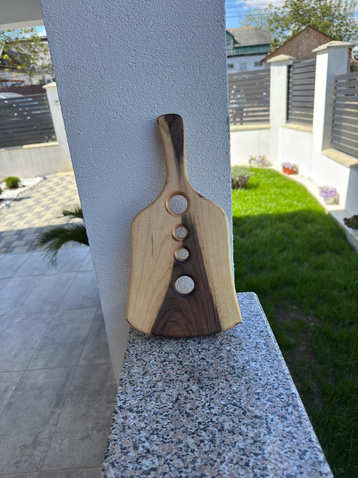Tavă de Shoturi Handmade din Lemn de Nuc – 6 Shoturi – 35x16 cm - imagine 2