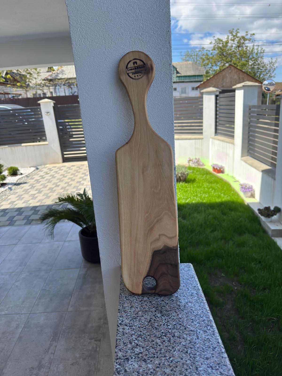 Tavă de Shoturi Handmade din Lemn de Nuc – 12 Shoturi – 64x16 cm - imagine 2