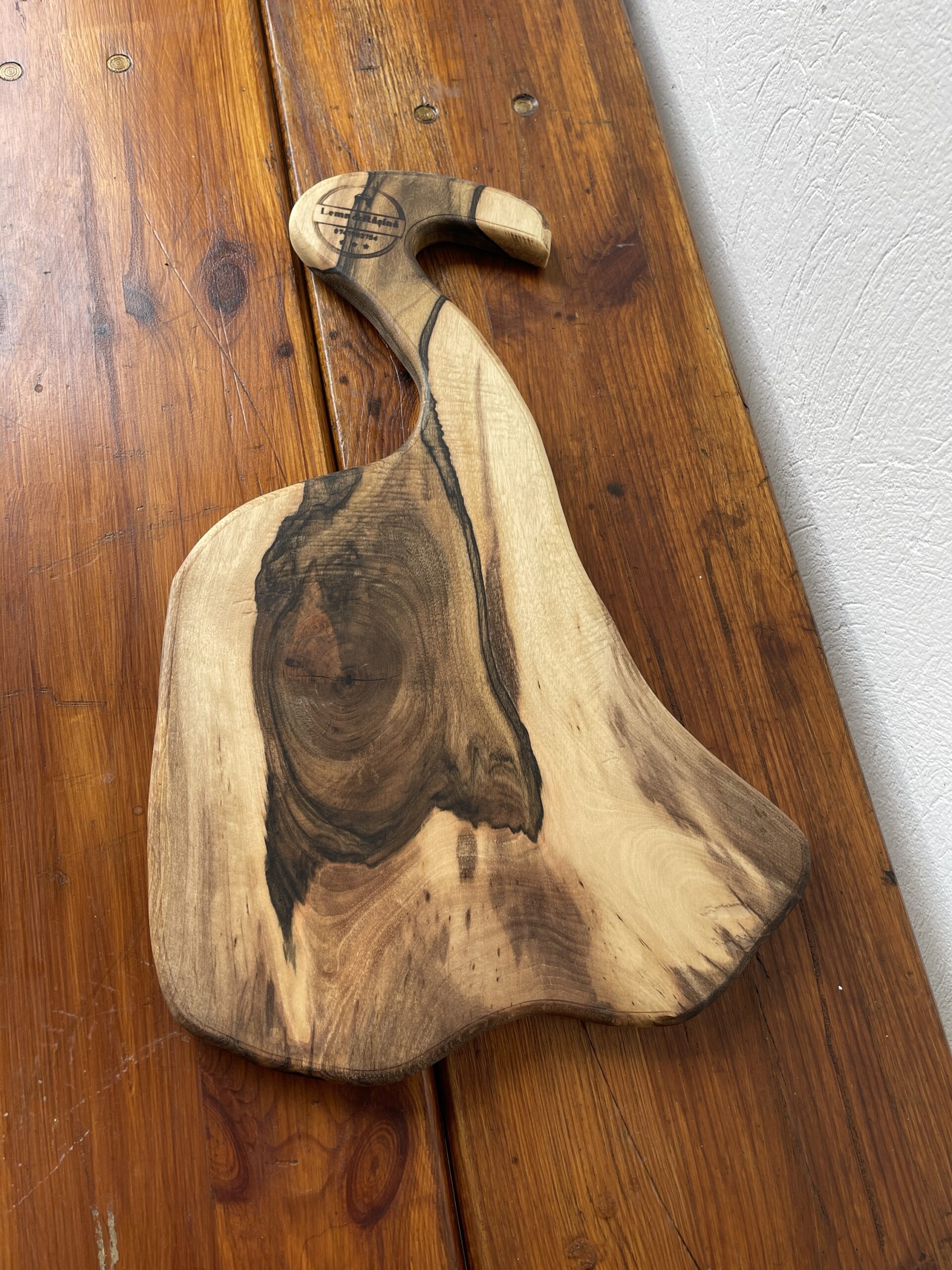 Tocător Premium din Lemn Masiv de Nuc 47x25 cm – Handmade în România - imagine 2
