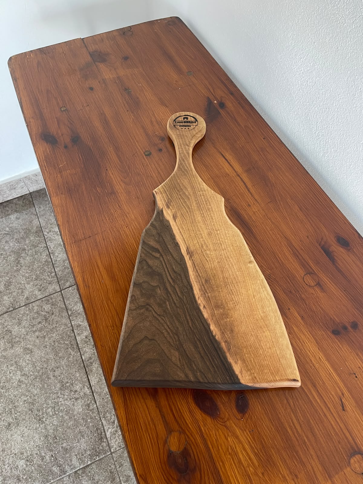 Tocător din lemn de nuc masiv – 57x21 cm - imagine 3