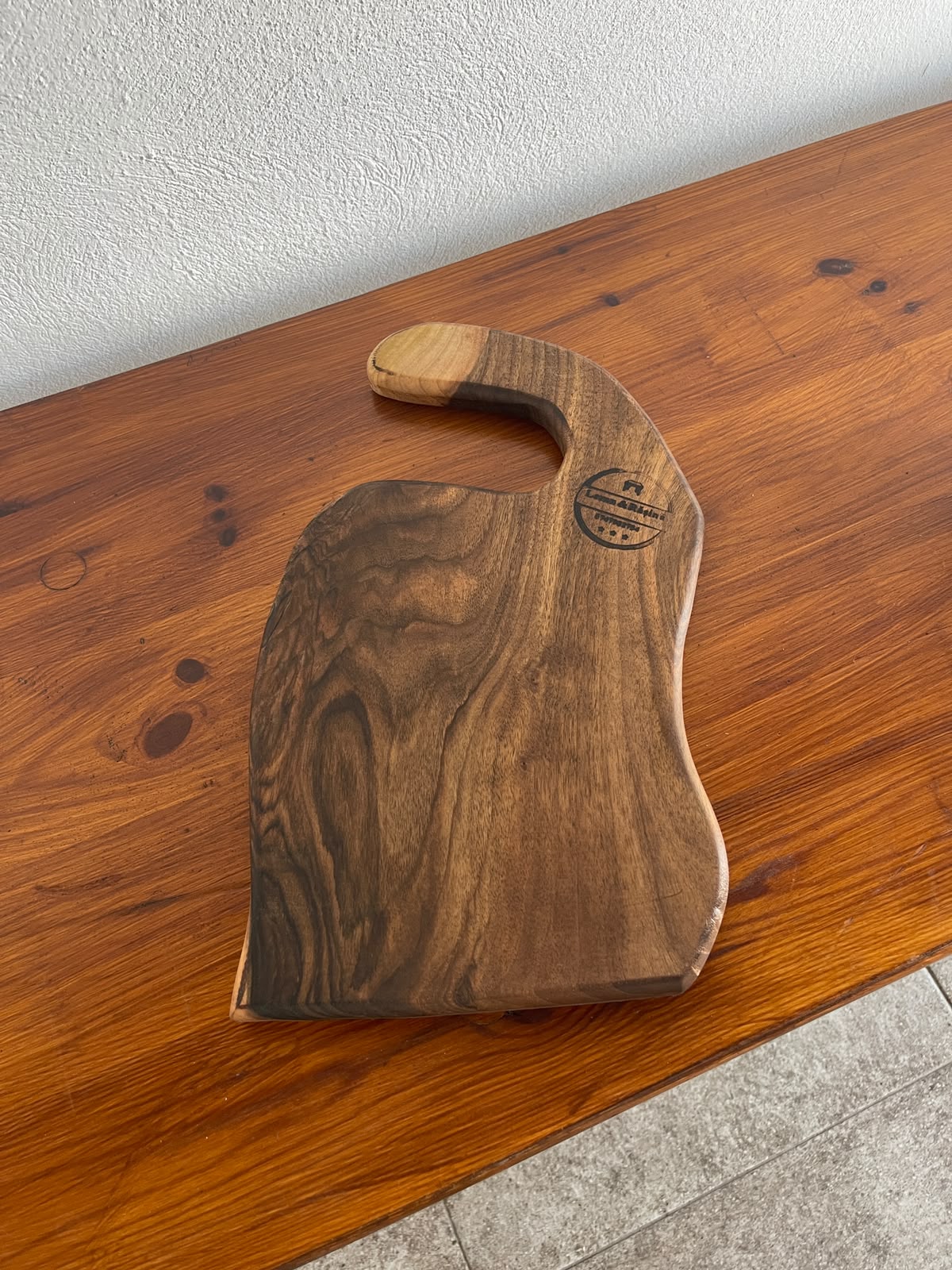 Tocător din lemn de nuc masiv – 39x21 cm - imagine 4