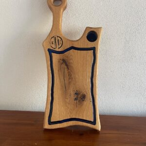 Tocător Stejar cu Rășină Albastră și Canal – 54x20 cm