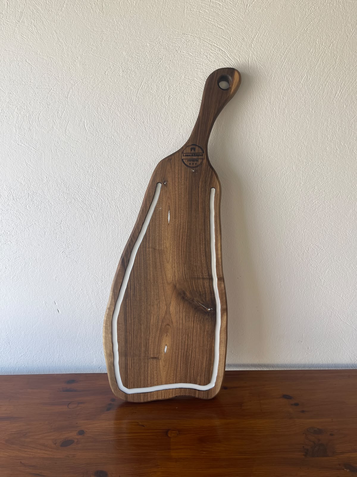 Tocător din Nuc cu Canal de Scurgere și Rășină Albă – 76x29x3 cm - imagine 4