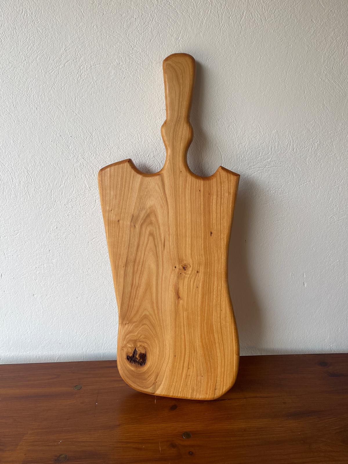 Tocător din Lemn de Arin cu Mâner Sculptat – 66x23 cm - imagine 3