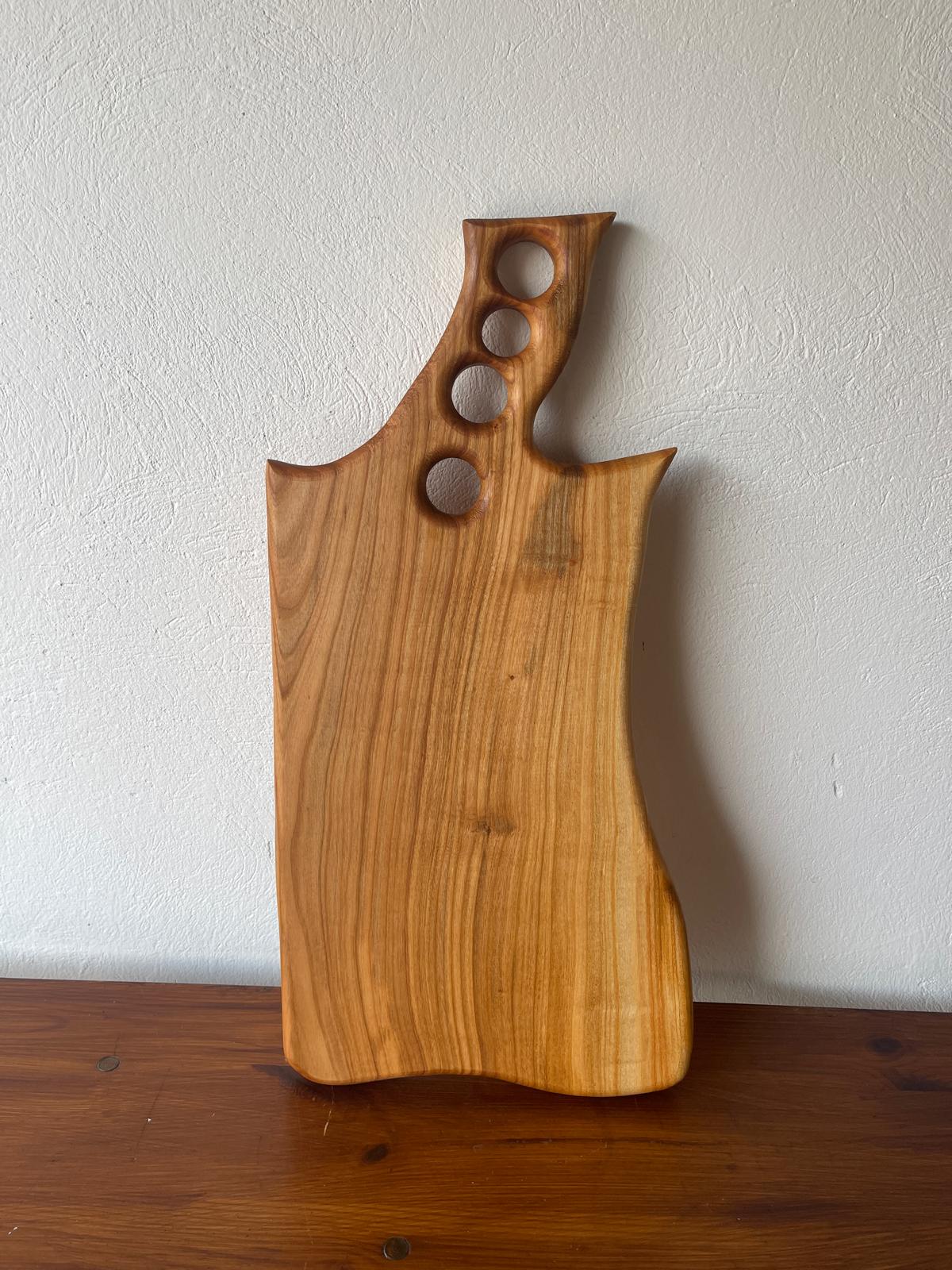 Tocător din Lemn de Arin cu Mâner Decupat – 55x25 cm - imagine 3
