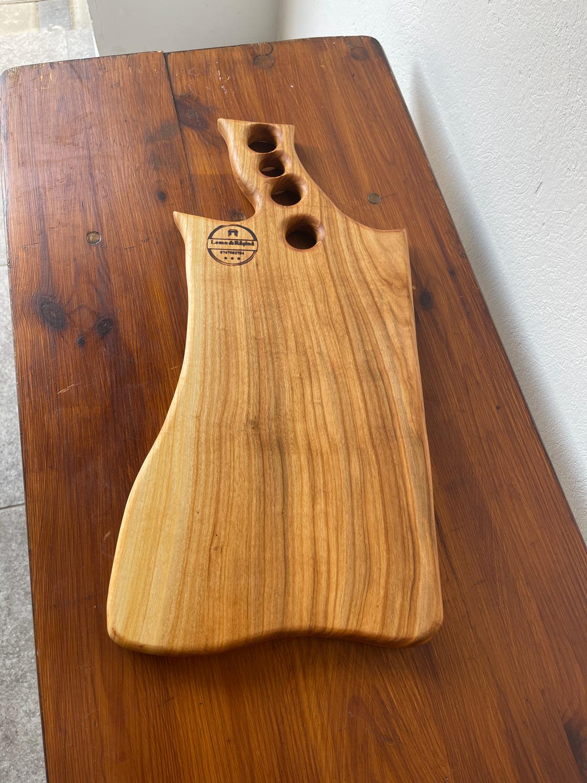 Tocător din Lemn de Arin cu Mâner Decupat – 55x25 cm - imagine 4