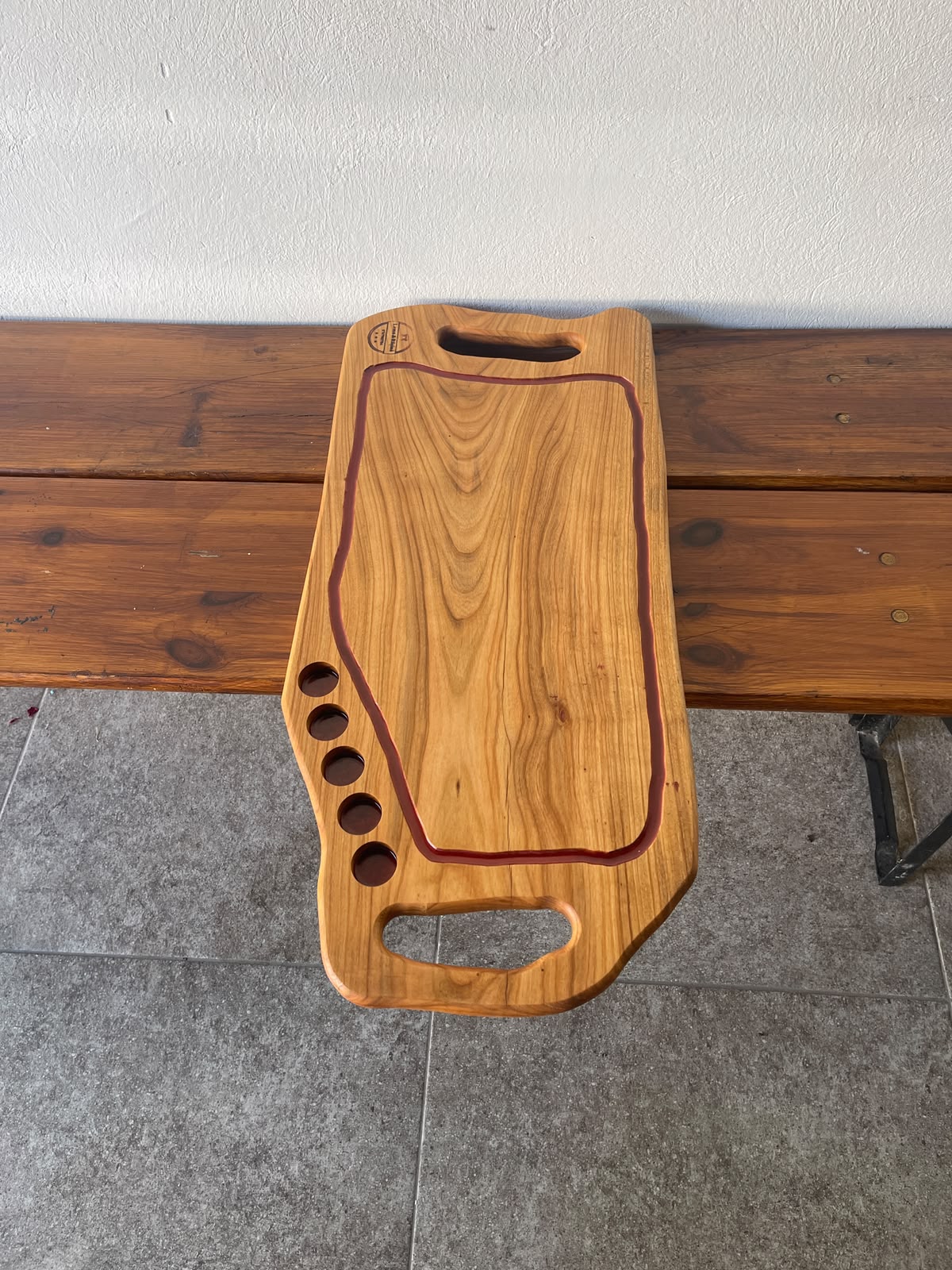 Platou Servire cu Rășină Vișinie și 5 Shot-uri – 75x34x2 cm - imagine 4